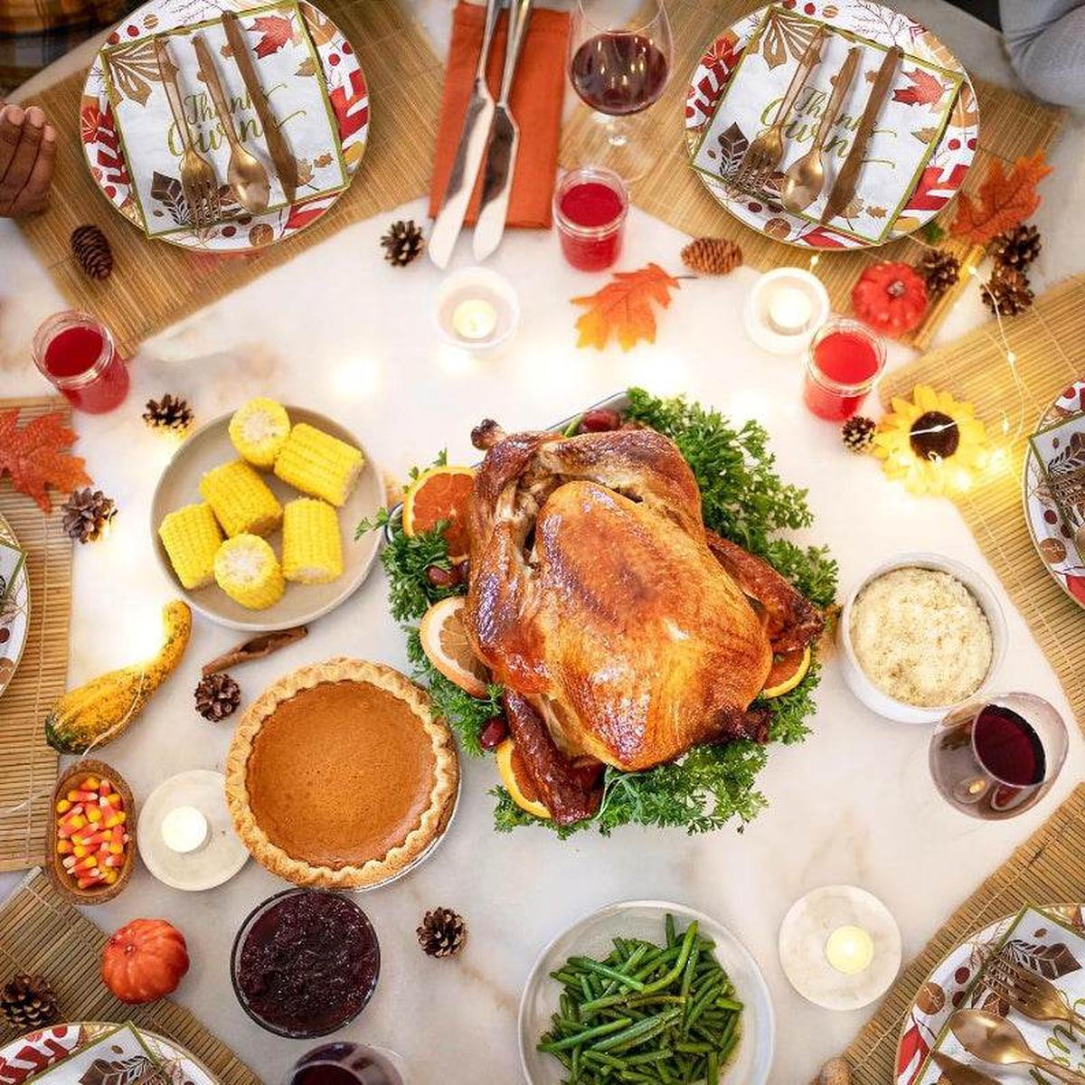 Thanksgiving Disposable Plates And Napkins Party Supplies Tableware Dinnerware Set