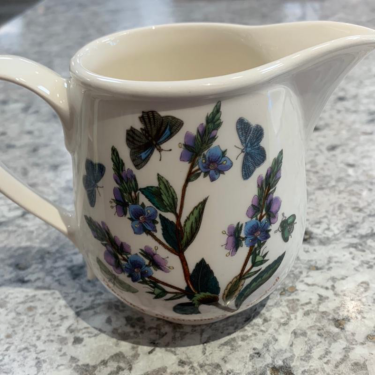 Botanic Garden Creamer 88 oz